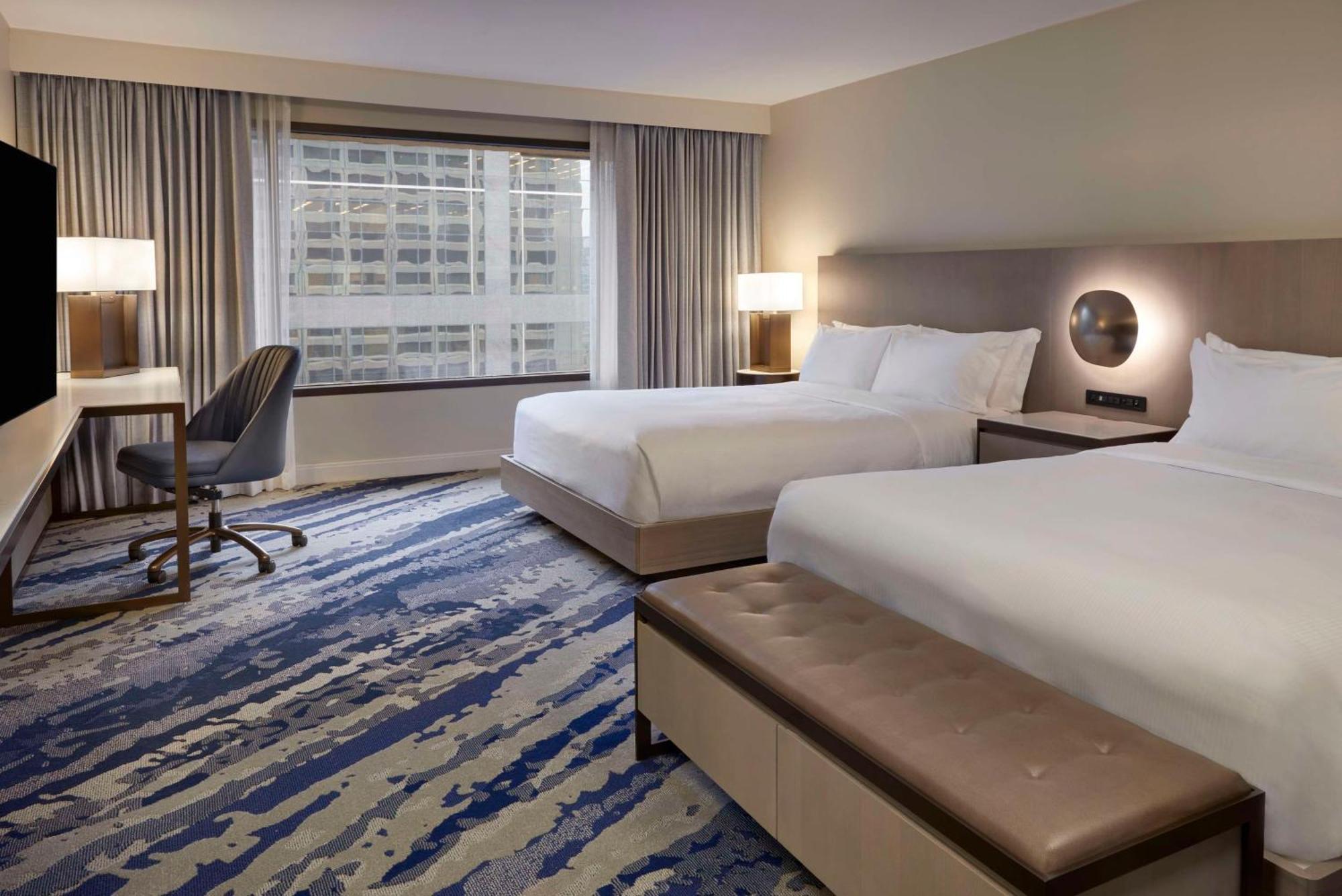 Hilton Toronto Hotel Exterior photo