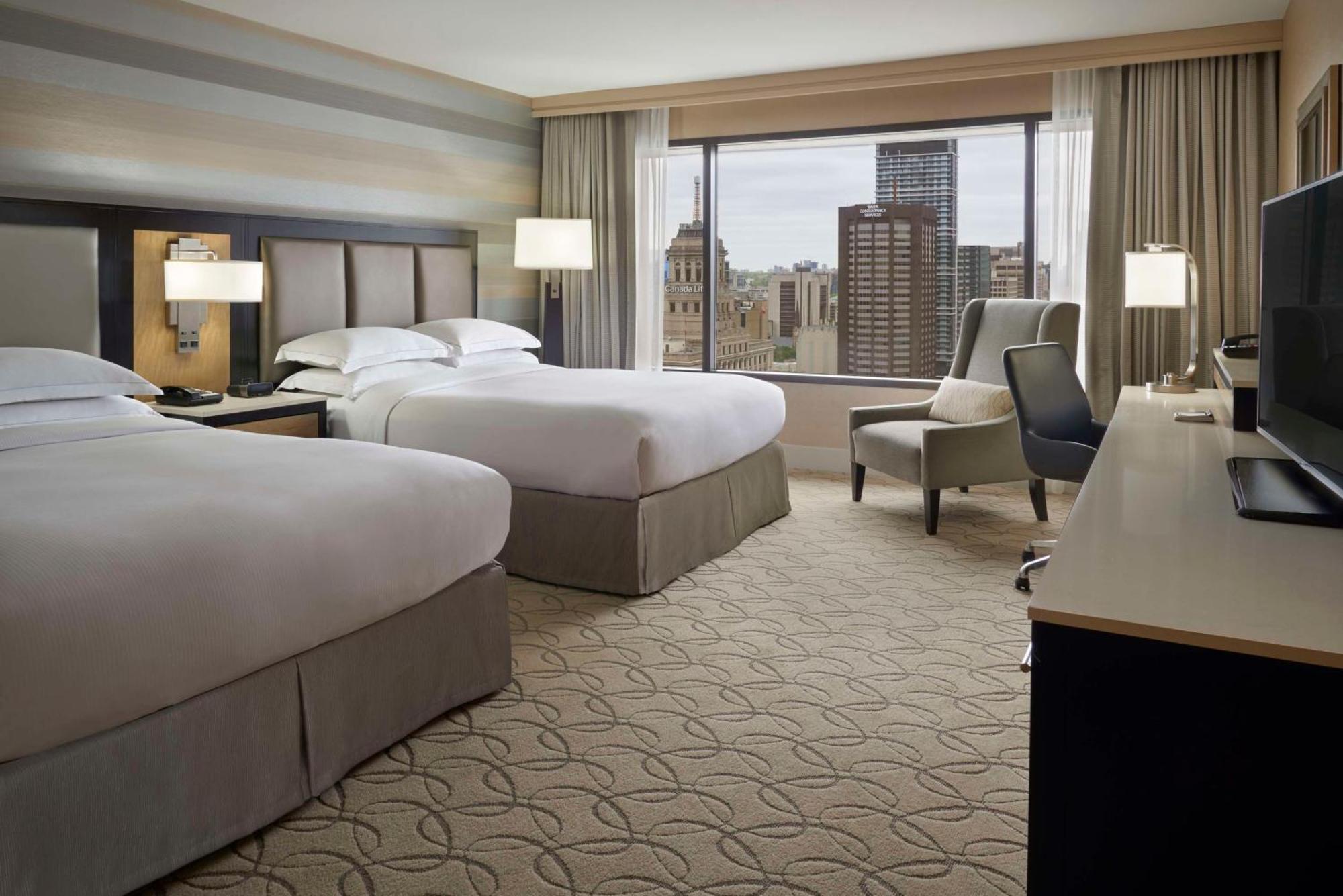 Hilton Toronto Hotel Exterior photo