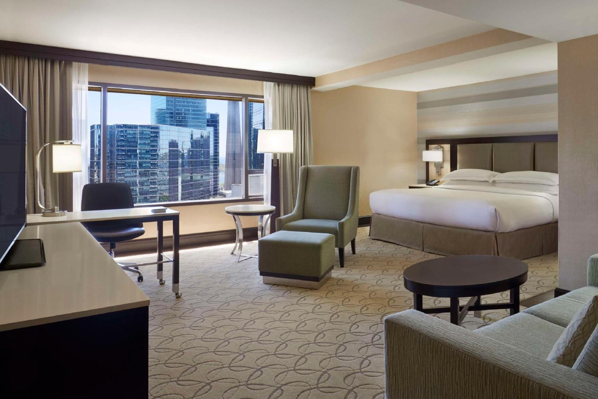 Hilton Toronto Hotel Exterior photo