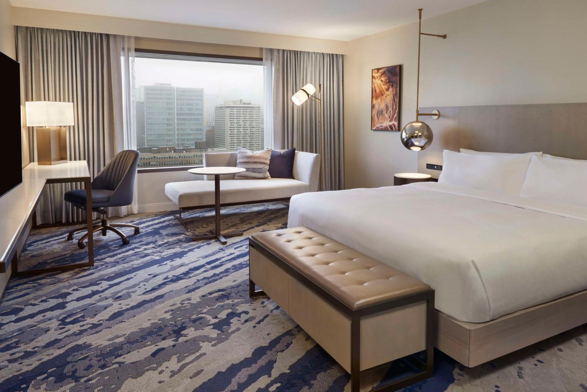 Hilton Toronto Hotel Exterior photo